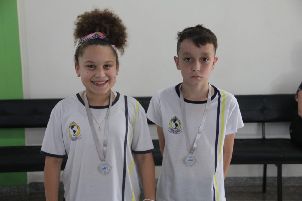 Maria Cristina Thomas dos Santos e João Vitor Elsenbach da Silva conquistaram a medalha de prata.